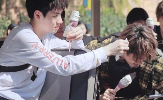  公费|鹅厂偶像剧式综艺曝光！任豪姜贞羽公费恋爱，这事何洛洛知道吗？