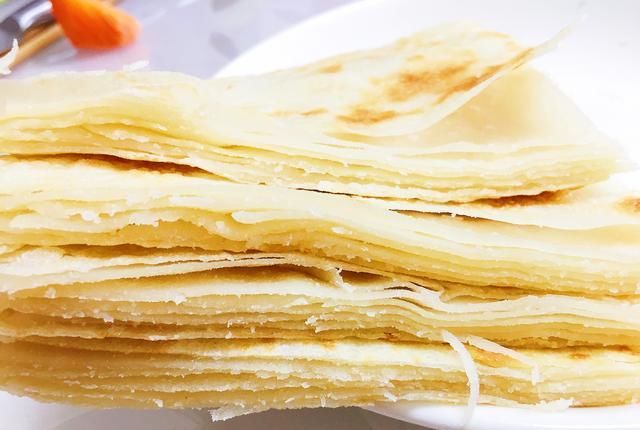  详细|家常烙大饼的方法松软筋道，凉了不硬千层大饼简单易学详细讲解