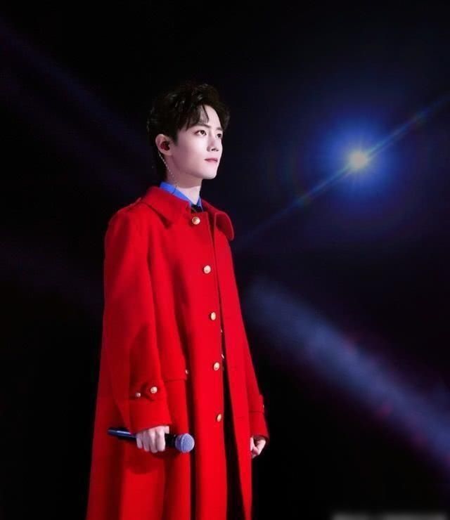 返回|《快本》返回工作谢娜力挺肖战,谁注意他的外表