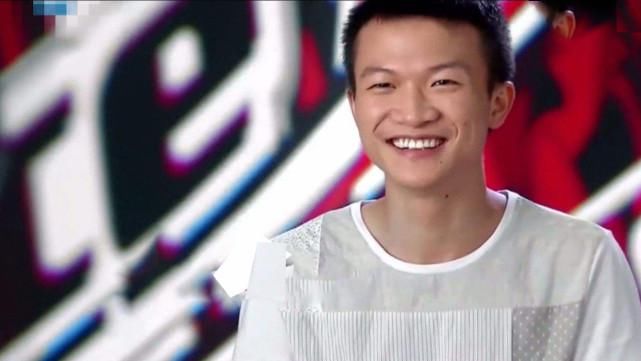  终于|从《中国好声音》惨遭淘汰，到如今《歌手》冠军，周深终于火了！