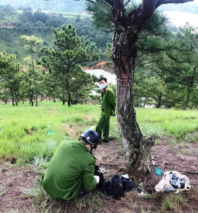  警方|26岁女子在著名景点服毒自杀，留遗书称创业失败欠下3万外债