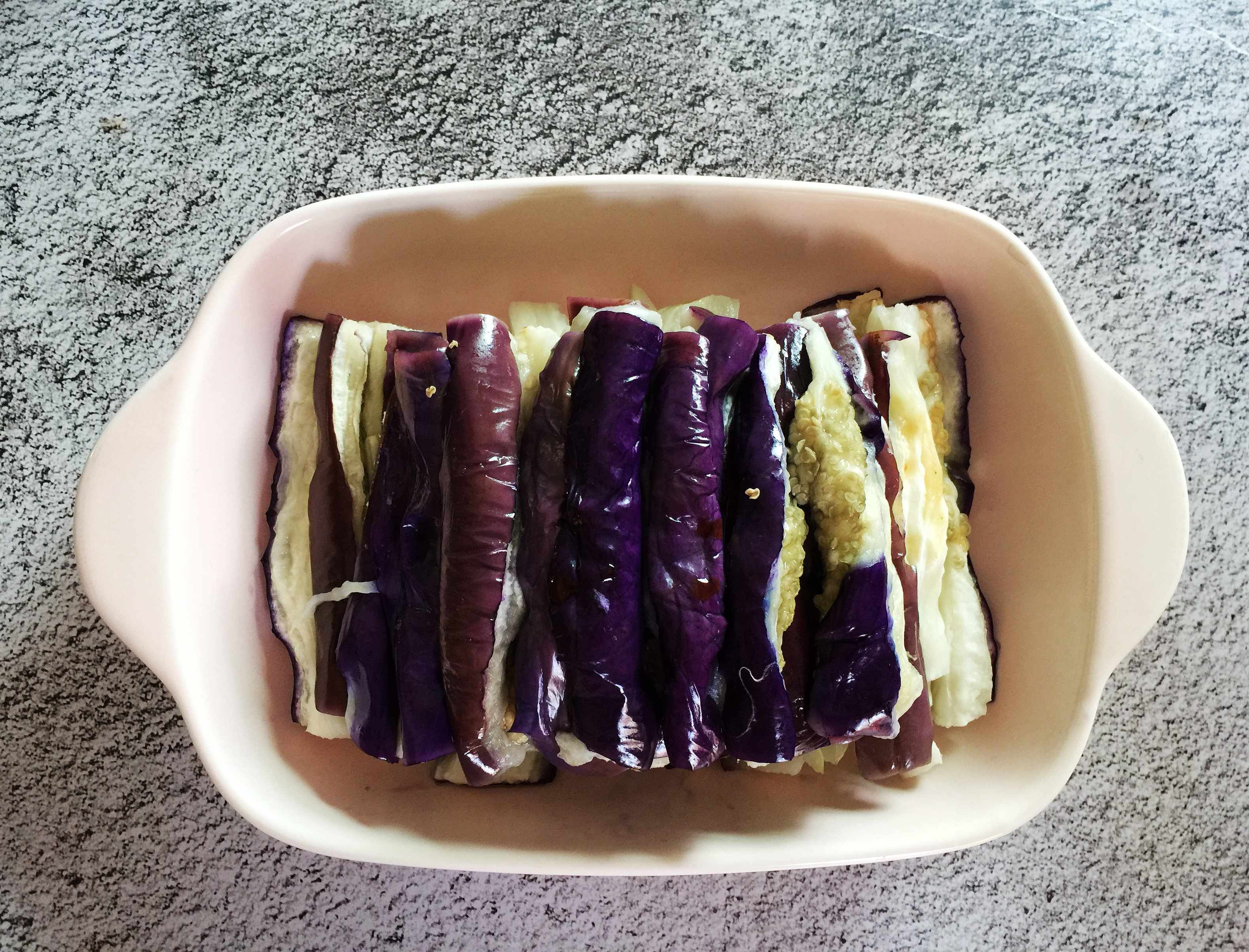  开胃|茄子最好吃的做法，上锅一蒸，配上这酱料，营养又开胃，香极了