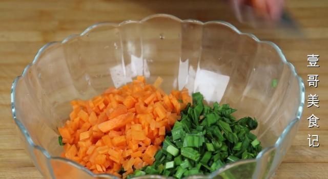 营养|太香了,这才是韭菜最好吃的做法,营养又解馋,比吃肉还过瘾!