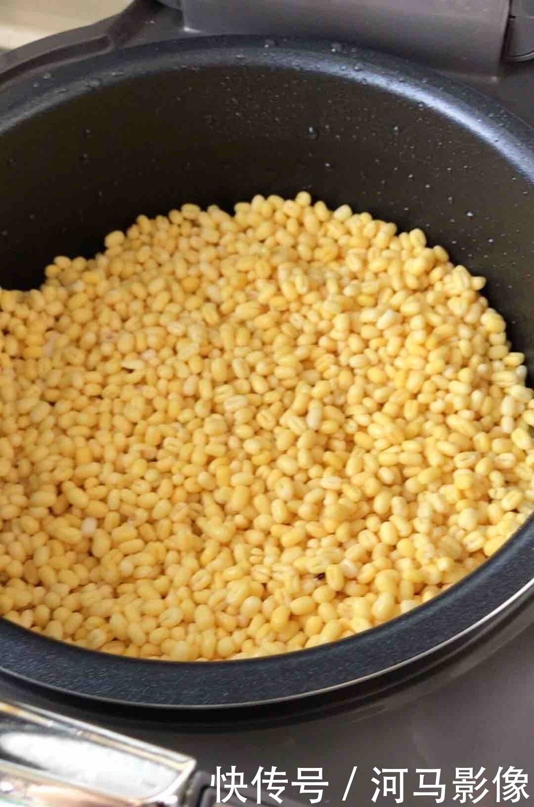  孩子|绿豆这样做，比煮粥还好吃，还没端上桌就被孩子们抢光了