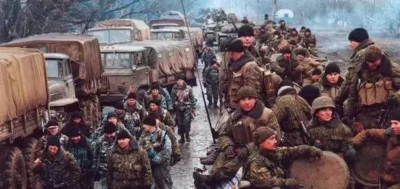 战争|淌满毛熊血泪的人间地狱：少见的真实血腥车臣战争图