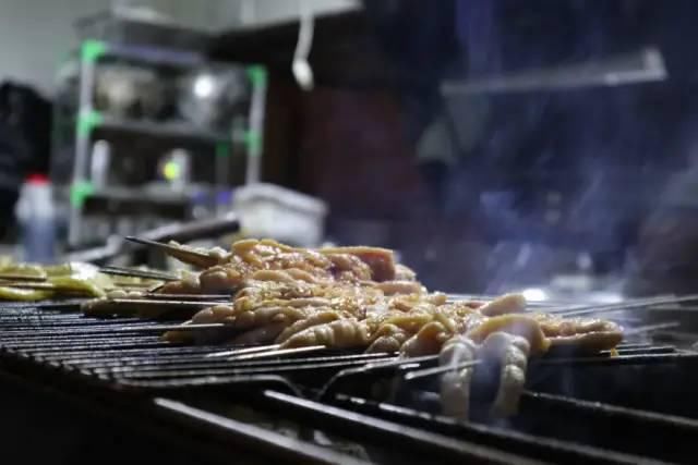 好了吗|就在今晚,库尔勒丝路小镇夜市再次回归,你准备好了吗?