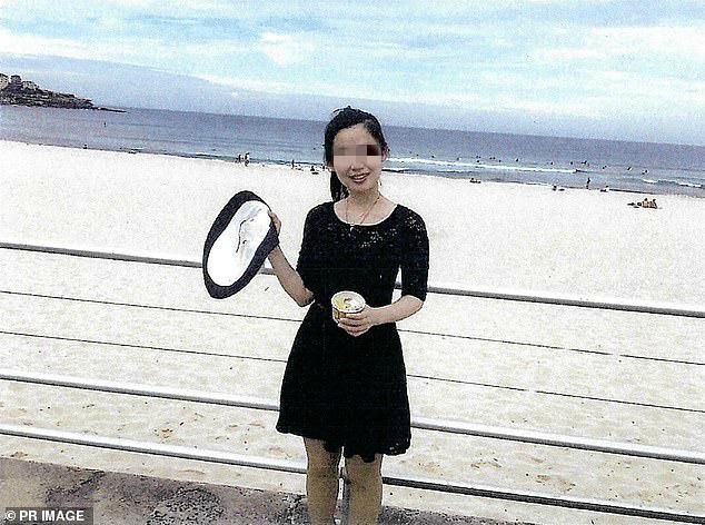  俞琪|中国留澳女学生遭同胞室友杀害抛尸路边，生前青春照曝光