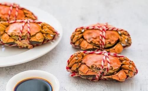  流出来|蒸螃蟹时不要直接上锅蒸，多做这几步，蟹肉鲜嫩不流黄