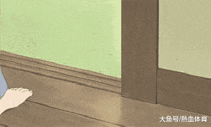 GIF|搞笑GIF：卖菜的不应该都是大妈吗？为什么这位小姐姐这么漂亮？