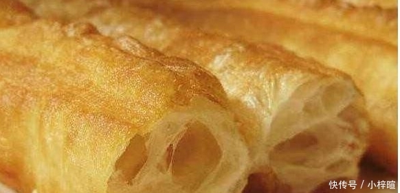 油条|吃麻辣烫时,女孩选了满满一大碗,价格却不到20元,老板:高手!