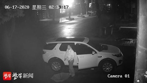  不到|两个月不到，拉车门竟盗窃了10万余元！