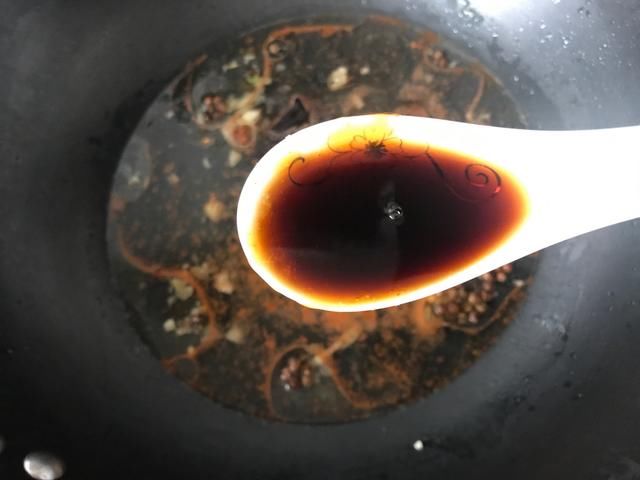  做法|海带最新做法，不炖不煮，让你吃了就上瘾，每次都做一锅不够吃