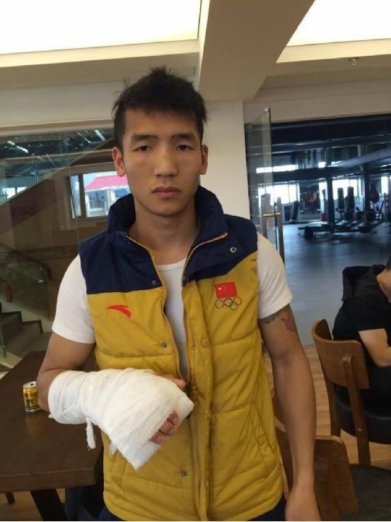 中国|中国拳击上演无间道对决!拳坛刘德华客场挑战拳坛梁朝伟