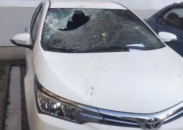  工夫|谁干的？一宿工夫一排轿车被砸