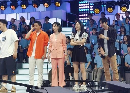  杜华|赵丽颖杜华互放狠话，赵丽颖声称不认识王一博，下一句话才是重点