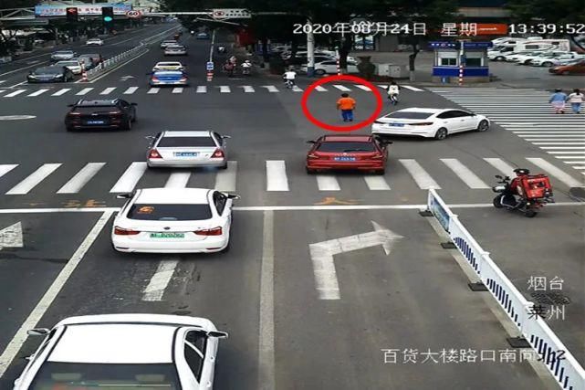 逆向行驶|文明城市靠大家，这些行为不能有！