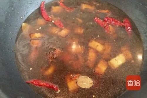 太费|梅干菜与猪肉才是绝配，炖上一锅鲜香入味，唯一缺点太费米饭