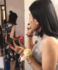 GIF|搞笑GIF：突如其来的骚，差点闪了我的腰