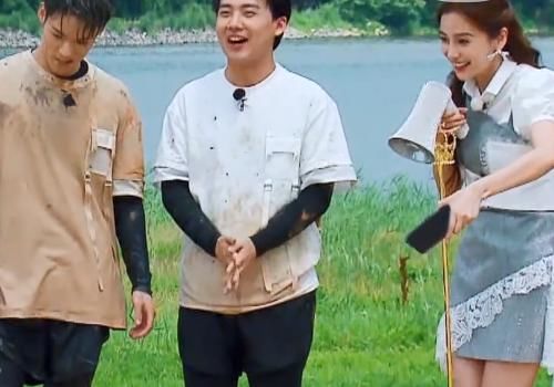  获胜|跑男为让baby获胜太明显，大白天安排嘉宾室外冲水，还会故意贴上名牌