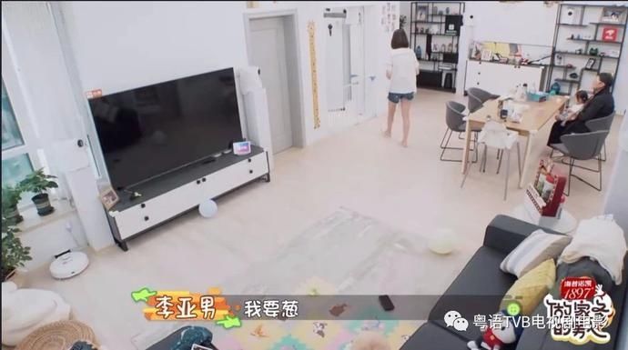  相尽|王祖蓝拍真人秀放闪千呎爱巢　全屋挂满李亚男相尽展爱妻本色