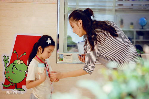  播出|节目播出后并无太大反响，但节目中的素人，却在多年后大火！