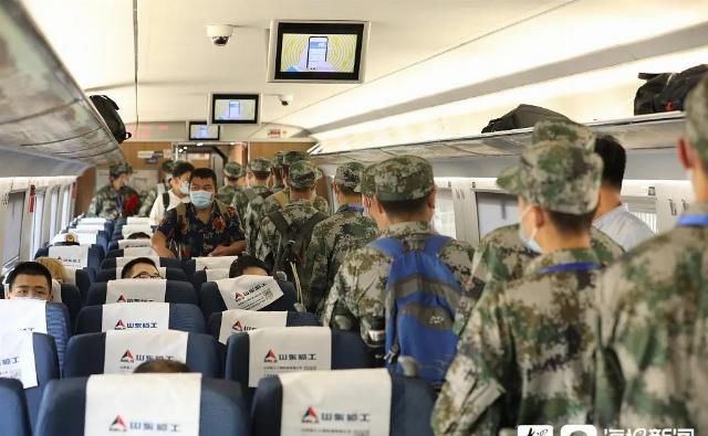  骄傲|一家人的骄傲！日照西站这一幕幕！震撼又泪目......