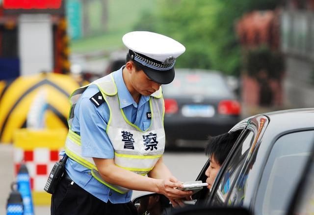  酒后|都知道喝酒不开车，那怎么估算酒后多久能开车？