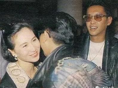 窦骁|被曝已和女友同居,他离豪门又近了一步?