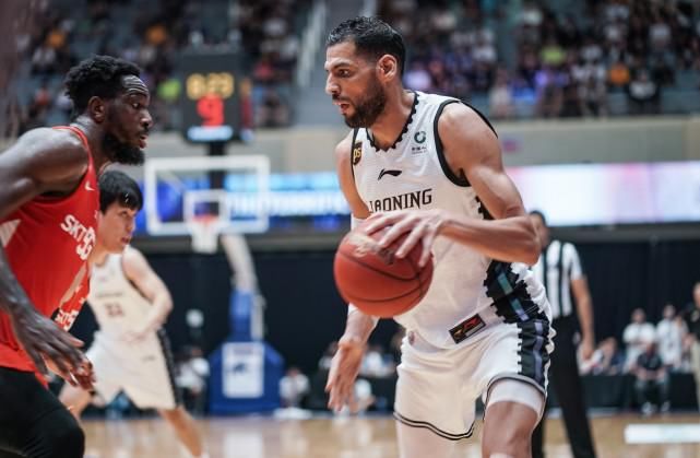  赛季|签约梅杰里并有约瑟夫杨的优先续约权！球迷：北控下赛季要起飞了