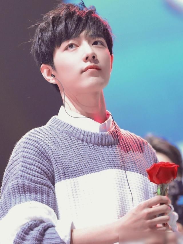  连线|肖战和品牌方语音连线，宣告9月6日会有惊喜，期待已久