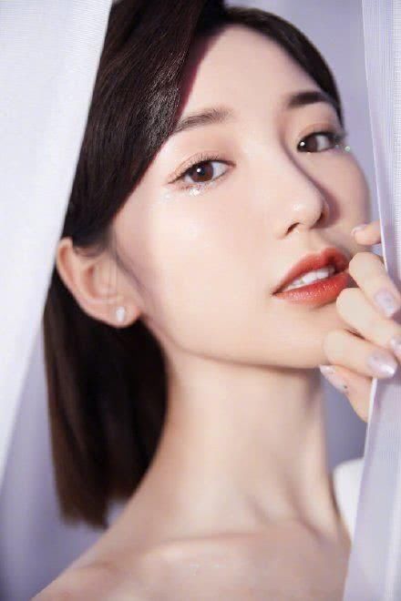  心机|孟佳画鸽子蛋眼妆？这些心机女团眼妆你都会了吗？