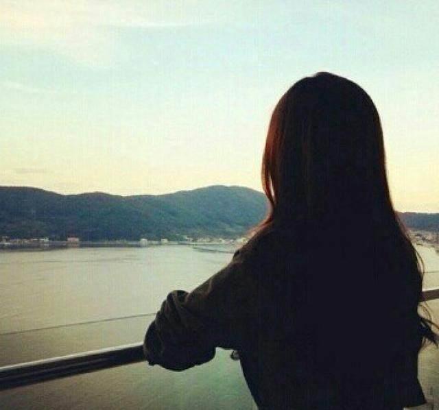  别人|别让自己活得比别人低几等