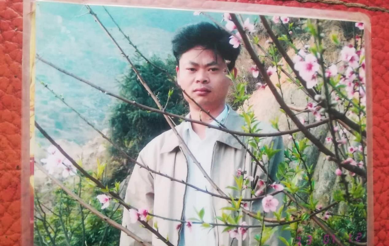  容貌|男子火中勇救2人曾获荣誉无数，帅气容貌被毁不敢见人