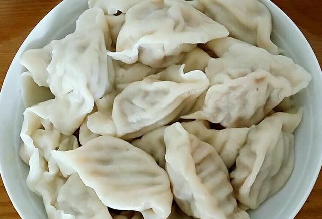  秋燥|明日立秋，记得吃这菜，包饺子特别香，好吃解馋，还能降秋燥