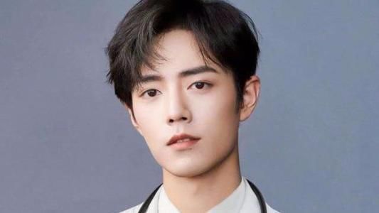  粉丝|肖战《王牌》再被“路透”？粉丝“默默”隐忍，背后原因太难受！