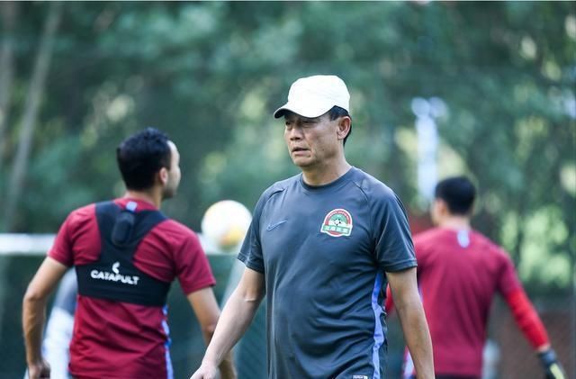  何去何从|建业神之操作惊呆球迷，新赛季的他们何去何从？