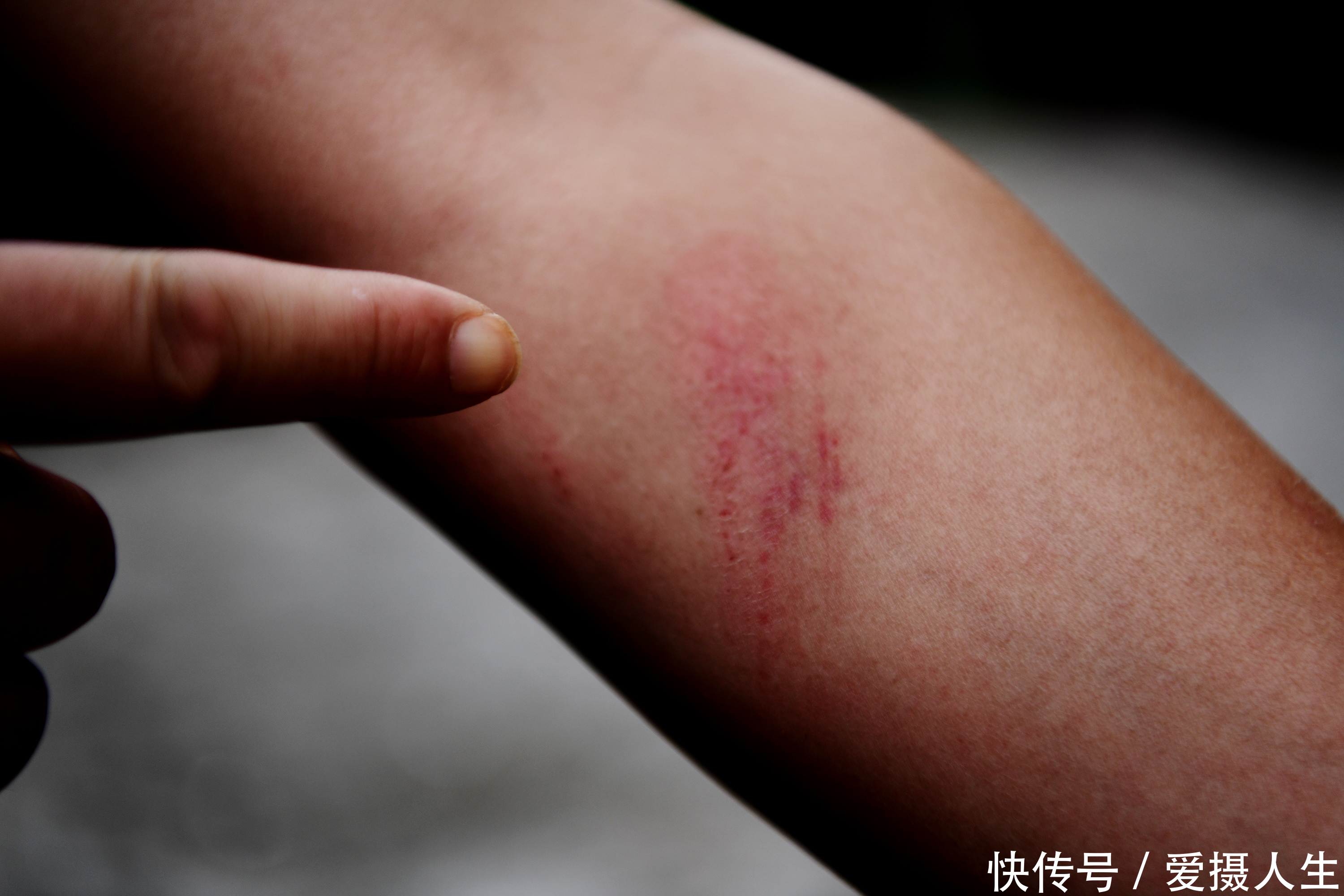  落水|点赞！铅山男子占腾一分钟救两落水女子