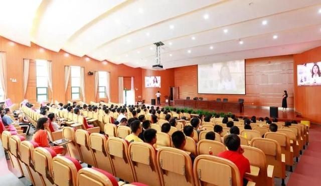 出游|这个暑假,跟着律师妈妈团“出游”