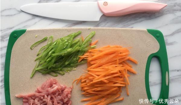 肉丝|夏天给孩子吃这道菜,一斤等于18个鸡蛋,12杯牛奶,吃得健康