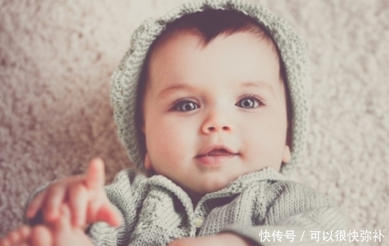 特别|孩子这种坐姿绝对不行,一定要改正,不然以后没运动天赋