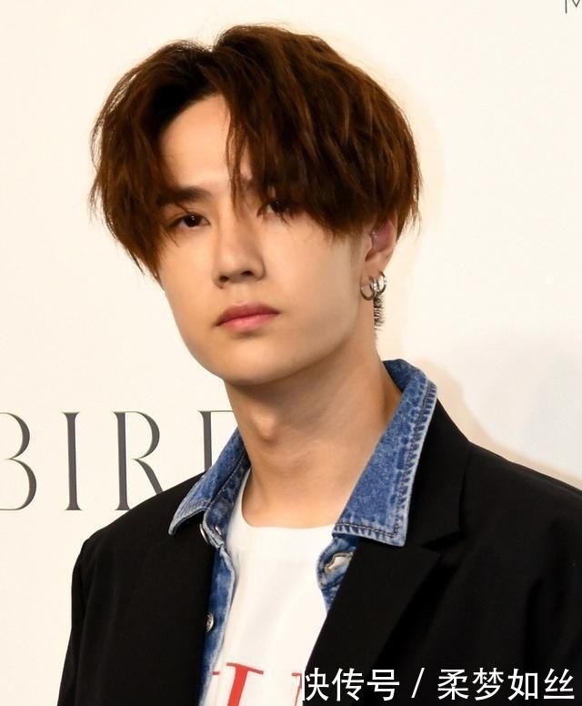 易烊千玺|《少年之名》官宣导师名单!王一博、周深、易烊千玺担任飞行导师