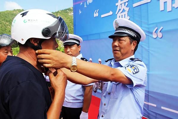  交警大队|方山：警企联合保平安 “一盔一带”守安全