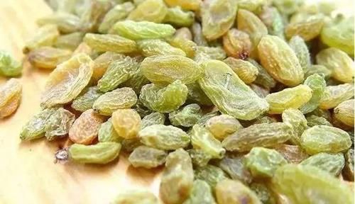  清洗|爱吃果干的朋友，这1类果干不可直接食用，在吃之前需要清洗一遍