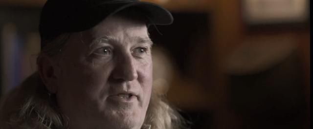  尺度|离奇跳楼、弑夫杀妻、外星人绑架，美国版《走进科学》尺度惊人