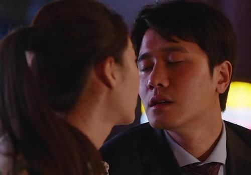 刘诗诗|《亲爱的自己》播放量破10亿,一星差评超14%,刘诗诗占了一大半