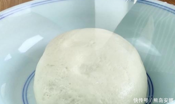 豆沙饼的做|8月面粉别再蒸馒头了,教你新吃法,5分钟上桌,好吃又顶饱