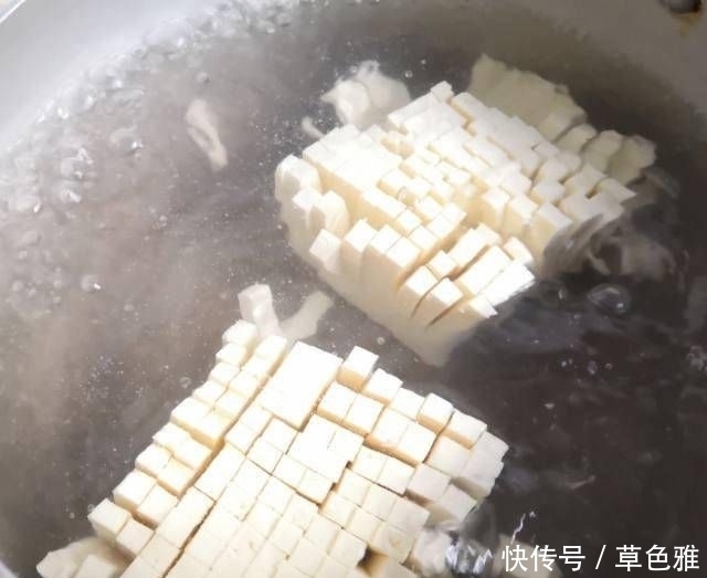  吃光|菊花豆腐，酸甜可口，营养丰富，连汤都吃光了