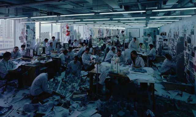  停用|摄影圈｜佳能宣布所有新产品停用两个术语 / 女摄影师凭水中拍鸟成北美打鸟第一人