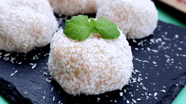  简单|广式甜点“芒果糯米糍”，比雪媚娘制作简单，奶香浓郁，软糯拉丝