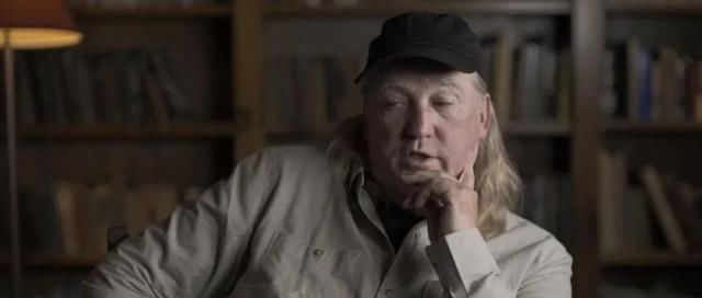  尺度|离奇跳楼、弑夫杀妻、外星人绑架，美国版《走进科学》尺度惊人